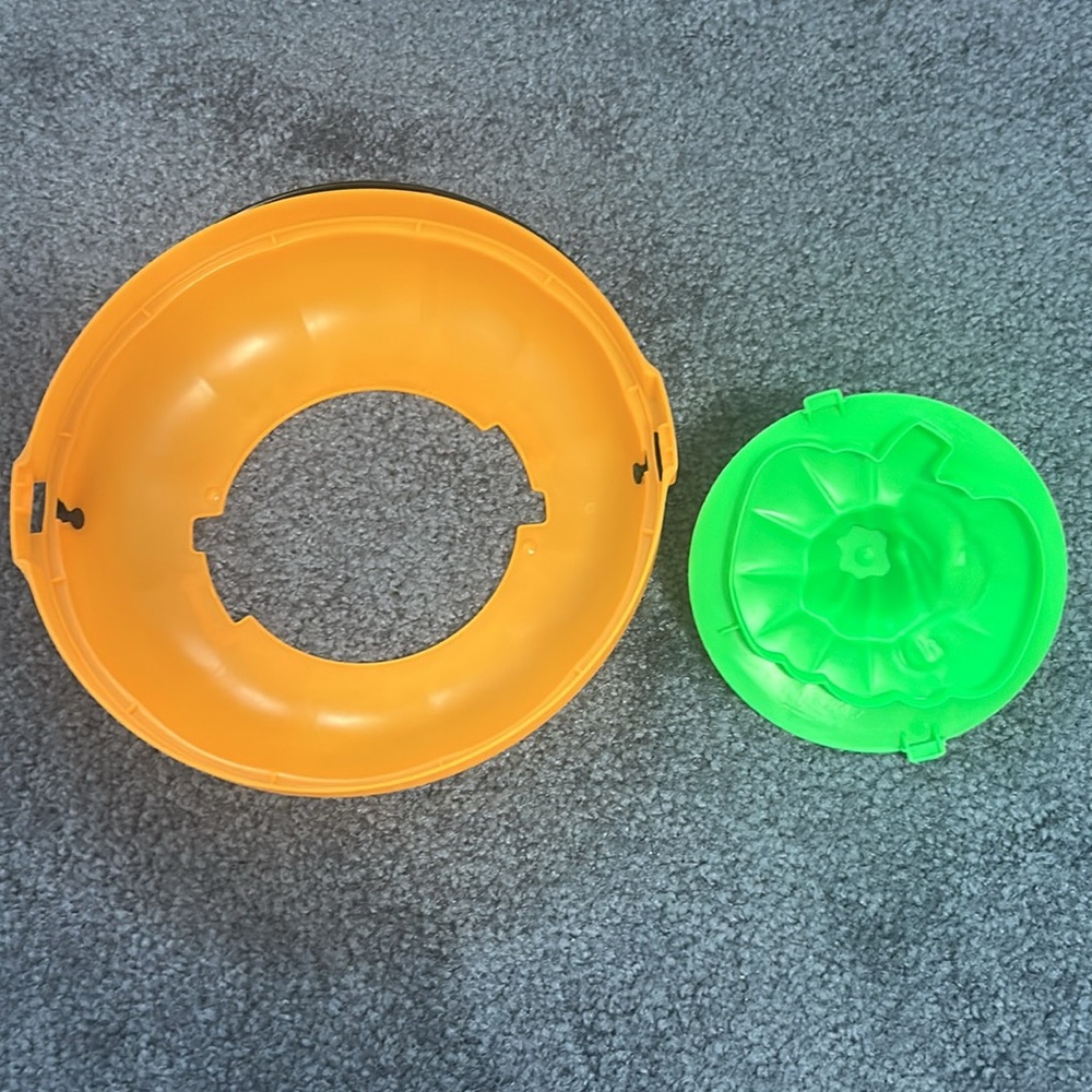 Vintage 1986-1991 McDonald's Orange Pumpkin Halloween Pail with Cookie Cutter - Picture 7 of 8
